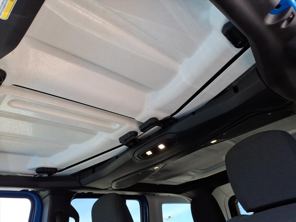 2024 Jeep Wrangler 4-Door Sahara - Photo 13