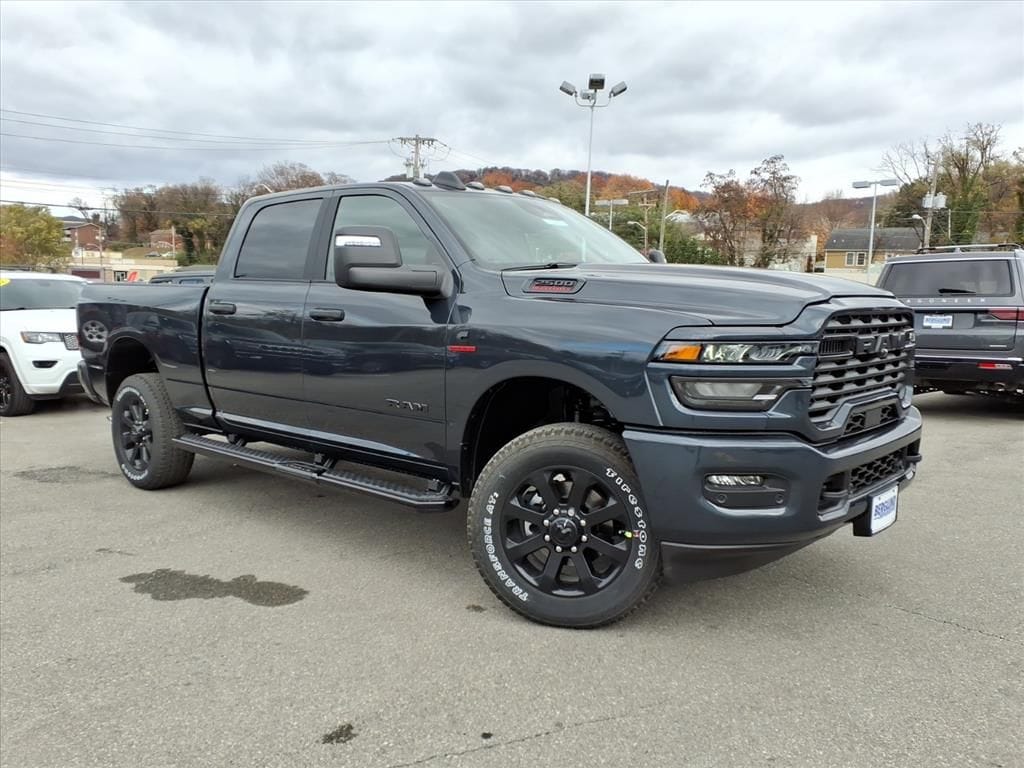 New 2026 Ram 2500 BIG HORN CREW CAB 4X4 6'4 BOX Pickup
