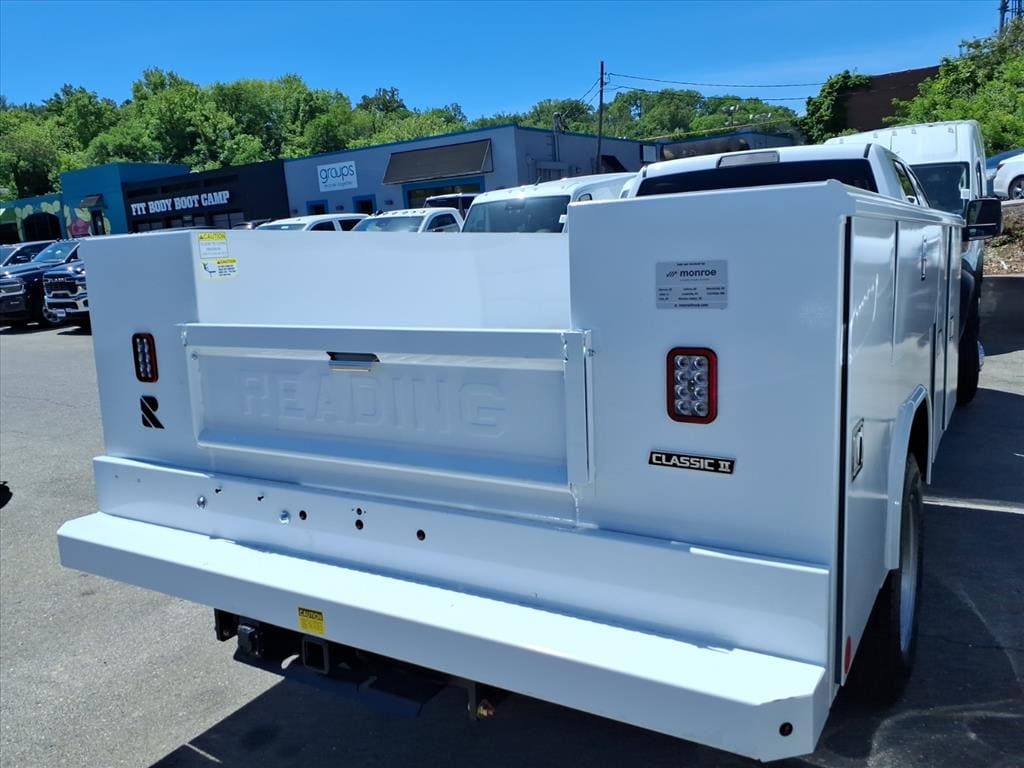 New 2026 Ram 5500 Chassis Cab TRADESMAN CREW 4X4 84' CA Pickup