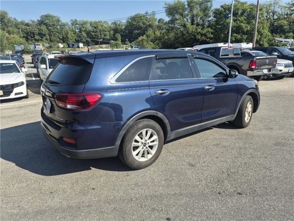 Used 2019 Kia Sorento LX Sport Utility