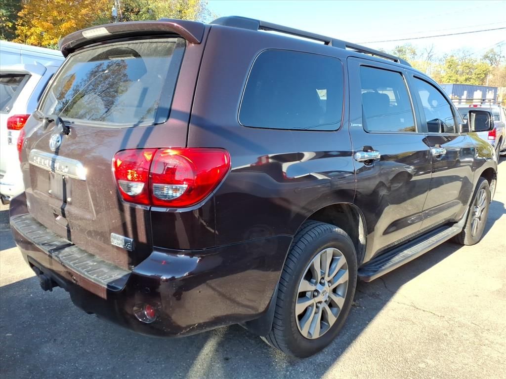 2016 Toyota Sequoia Limited photo 3