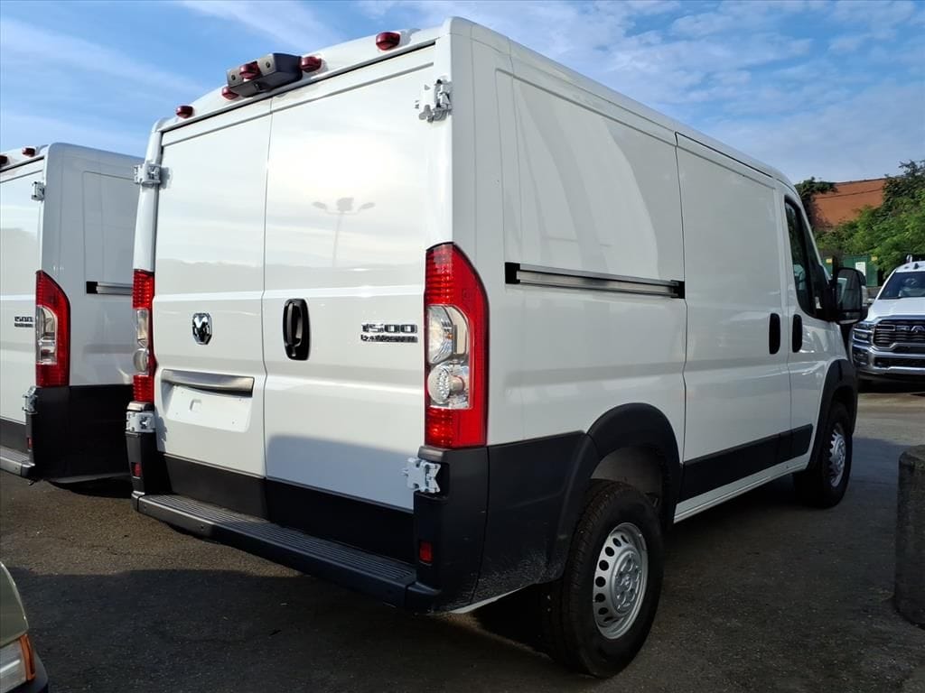 New 2025 Ram ProMaster PROMASTER 1500 TRADESMAN CARGO VAN LOW ROOF 118' W Cargo Van