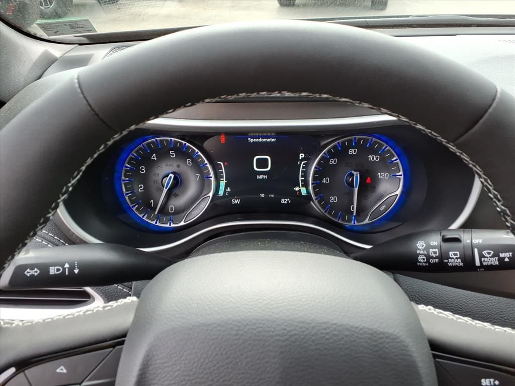 2026 Chrysler Pacifica Select - Photo 18