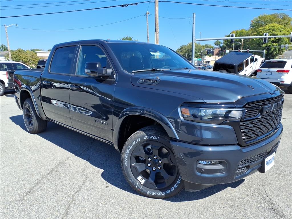 New 2026 Ram 1500 BIG HORN CREW CAB 4X4 5'7 BOX Pickup