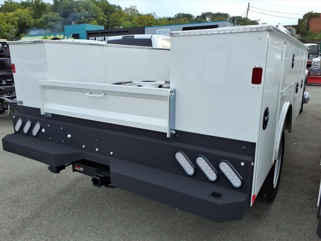 New 2025 Ram 5500 Chassis Cab 5500 TRADESMAN CHASSIS CREW CAB 4X4 84' CA Pickup