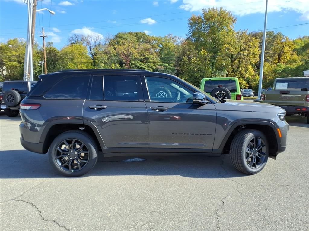 New 2025 Jeep Grand Cherokee LIMITED 4X4 Sport Utility