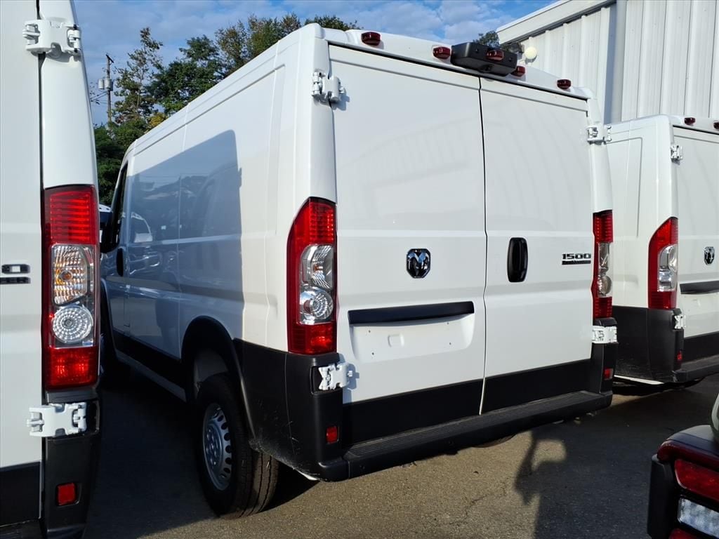 New 2025 Ram ProMaster PROMASTER 1500 TRADESMAN CARGO VAN LOW ROOF 118' W Cargo Van