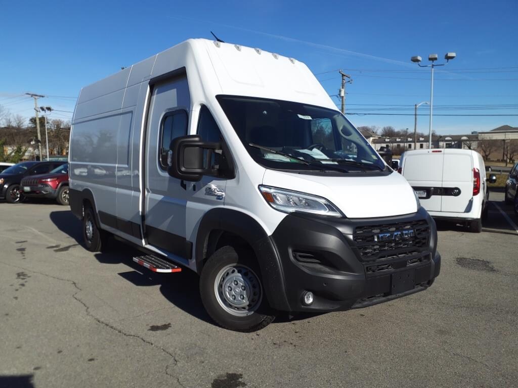 New 2024 Ram ProMaster PROMASTER EV SUPER HIGH ROOF 159â WB EXT Cargo Van