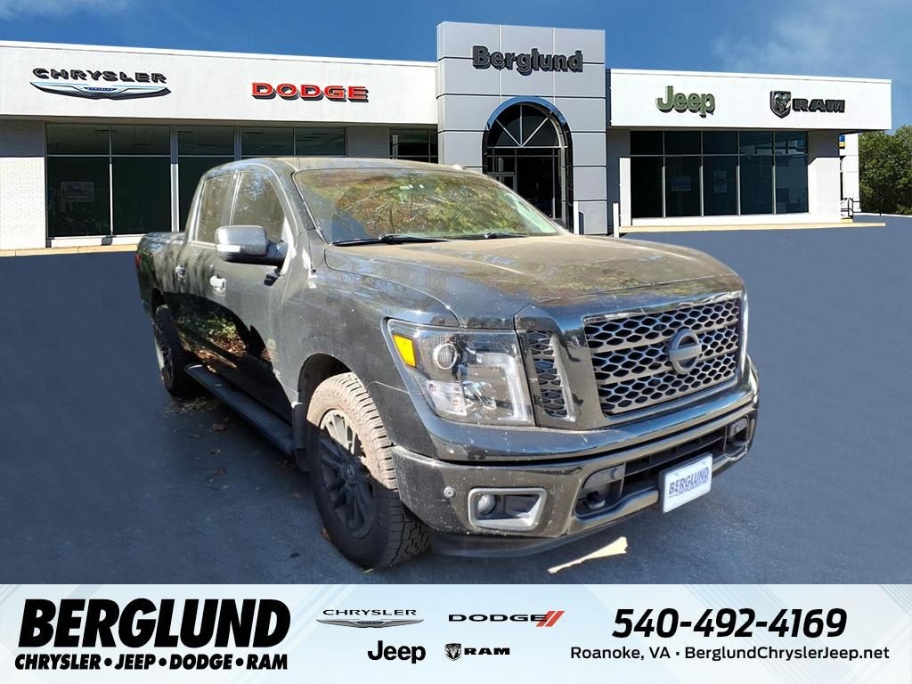 Used 2019 Nissan Titan SV Crew Cab