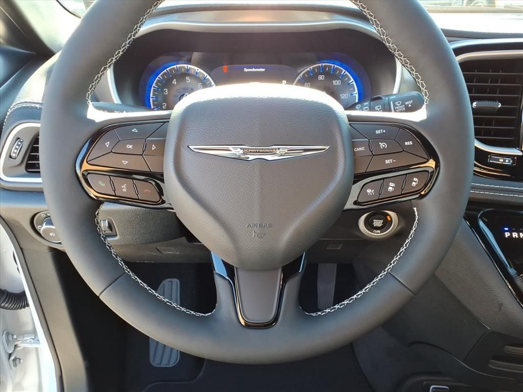 2026 Chrysler Pacifica Select - Photo 19