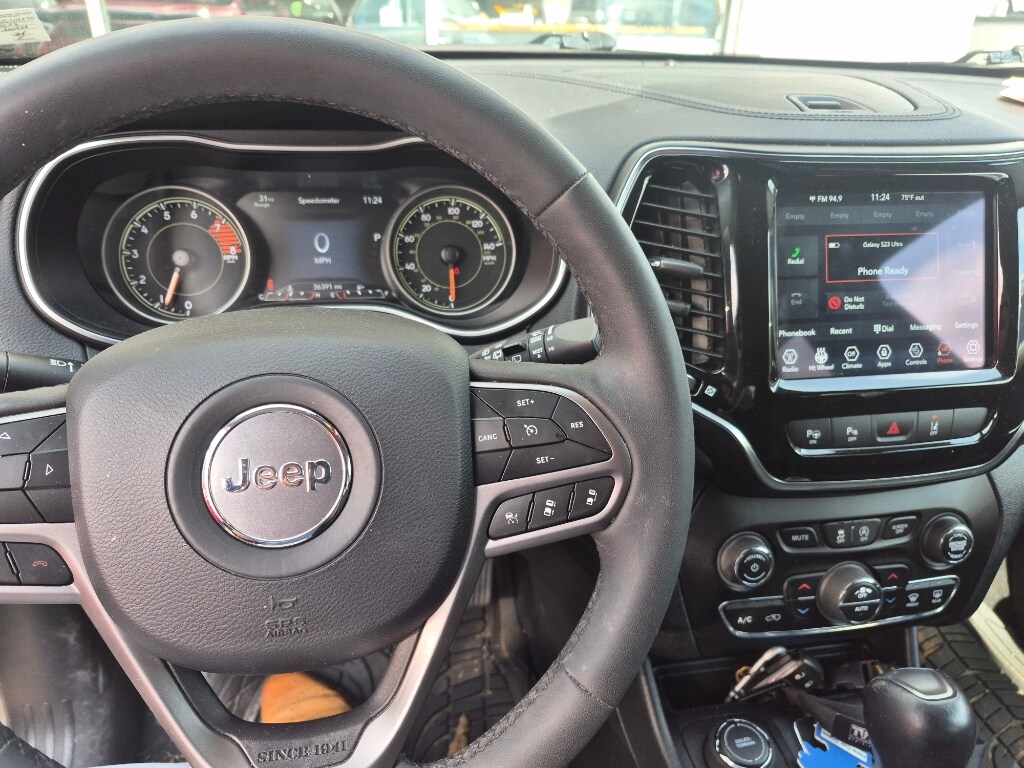 Used 2022 Jeep Cherokee Limited Sport Utility