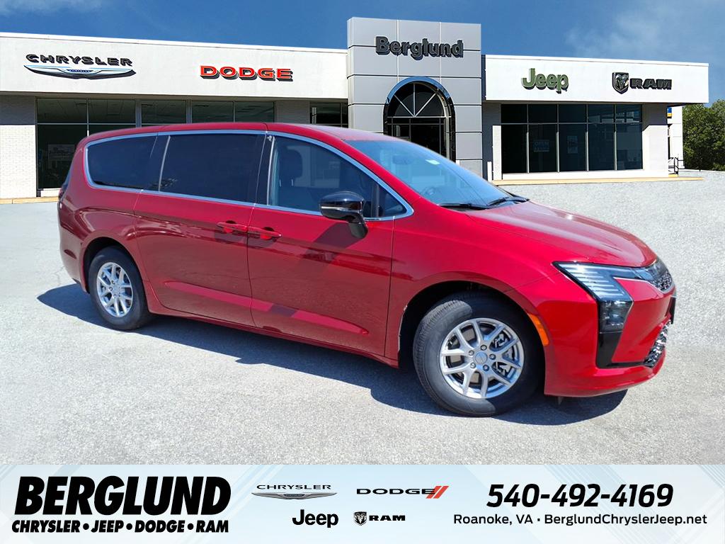 2027 Chrysler Pacifica Select's photo