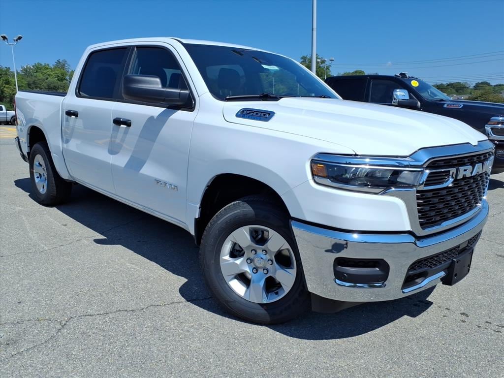 New 2026 Ram 1500 TRADESMAN CREW CAB 4X4 5'7 BOX Pickup