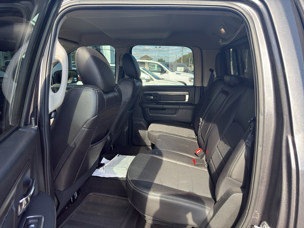 2016 Ram 1500 Sport photo 4