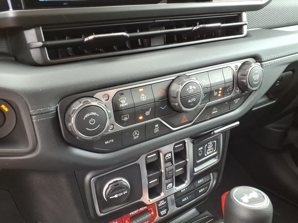 2025 Jeep Wrangler 4-Door Rubicon - Photo 23
