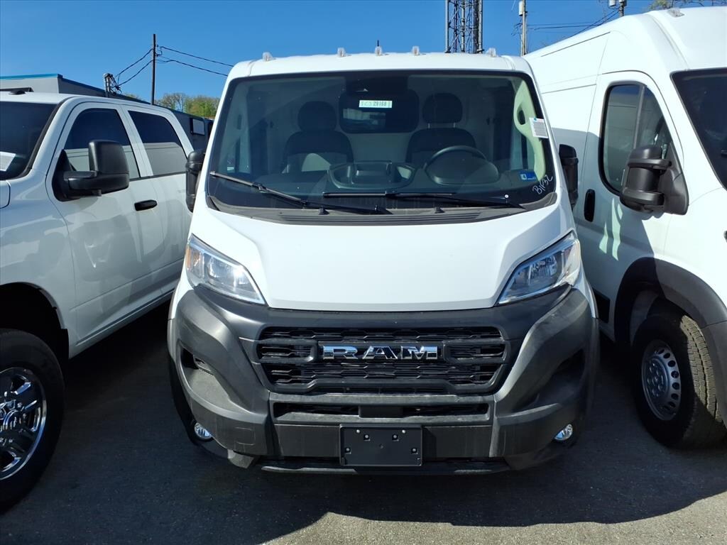 New 2026 Ram ProMaster PROMASTER 1500 TRADESMAN CARGO VAN LOW ROOF 118' W Cargo Van