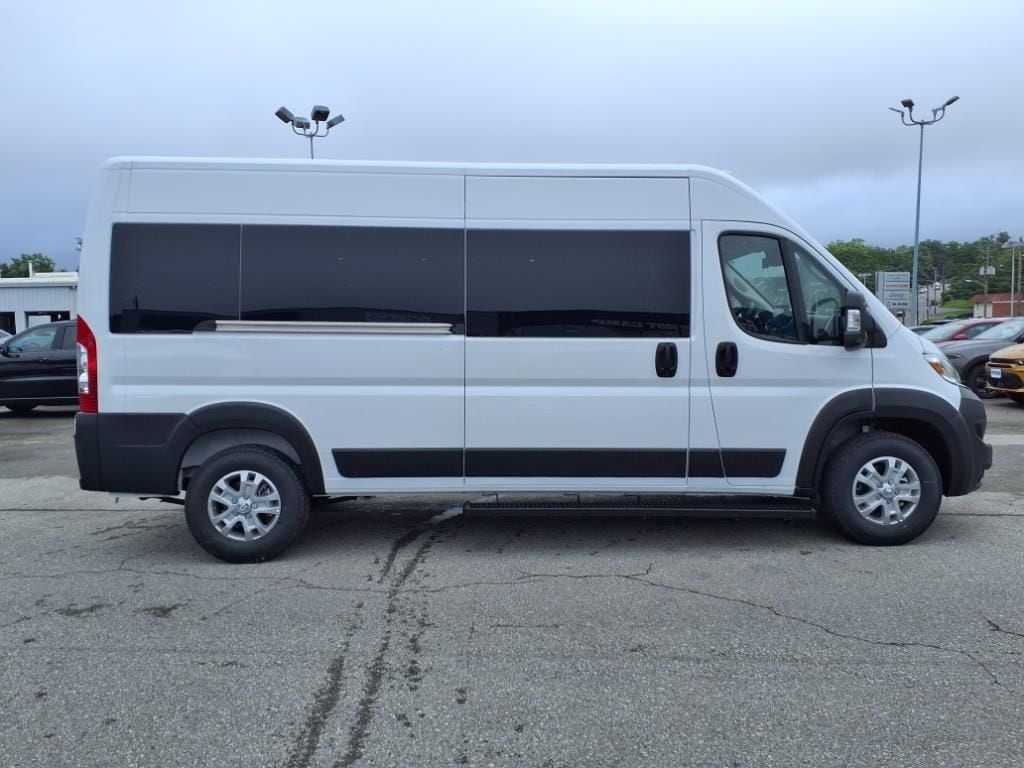 New 2024 Ram ProMaster PROMASTER 2500 SLT+ WINDOW VAN HIGH ROOF 159' WB Cargo Van