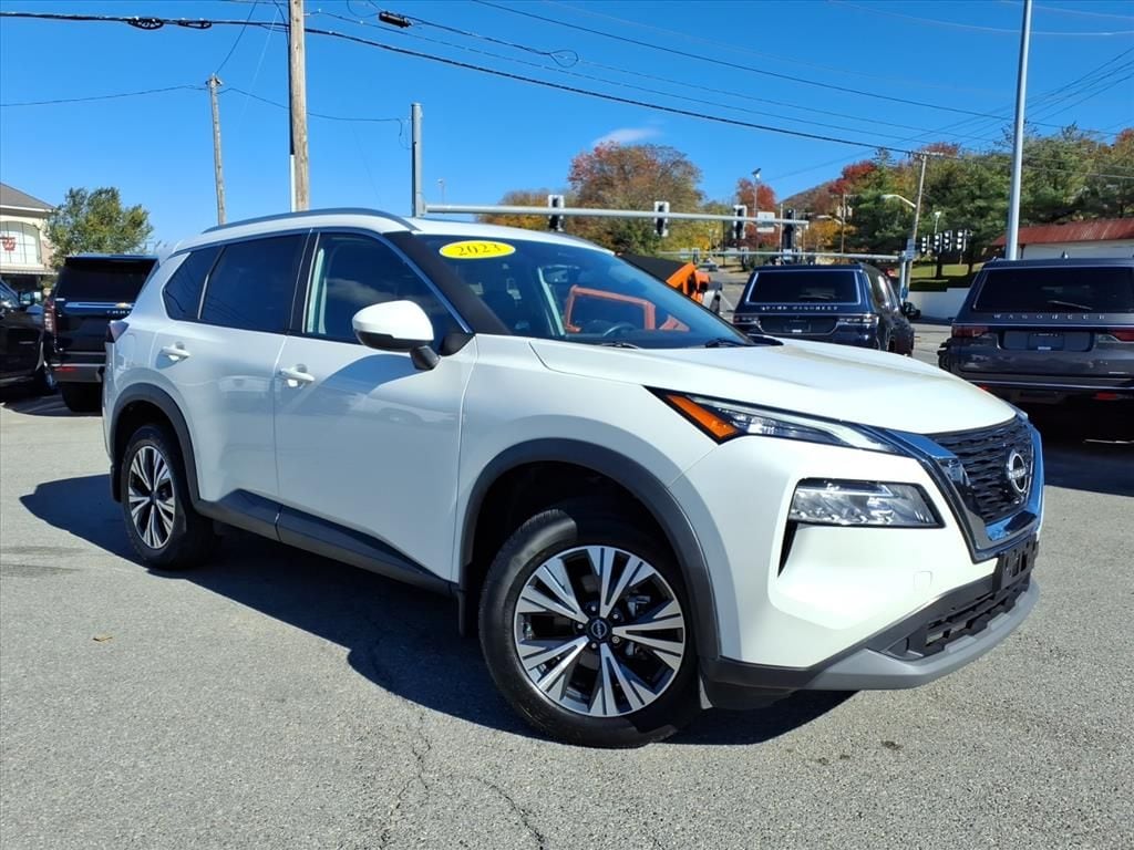 Used 2023 Nissan Rogue SV Sport Utility