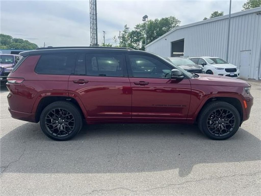Used 2025 Jeep Grand Cherokee L Summit Reserve Sport Utility