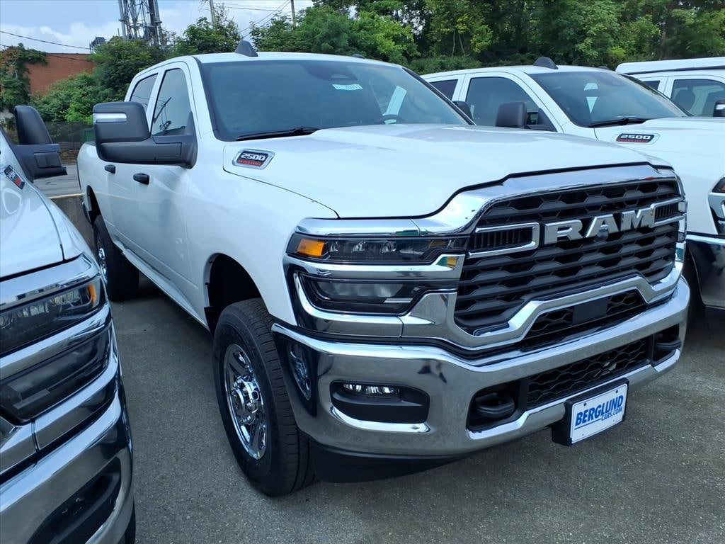 New 2026 Ram 2500 TRADESMAN CREW CAB 4X4 6'4 BOX Pickup