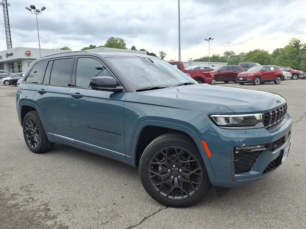 New 2026 Jeep Grand Cherokee SUMMIT 4X4 Sport Utility