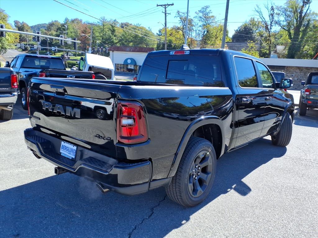 New 2027 Ram 1500 BIG HORN CREW CAB 4X4 5'7 BOX Pickup