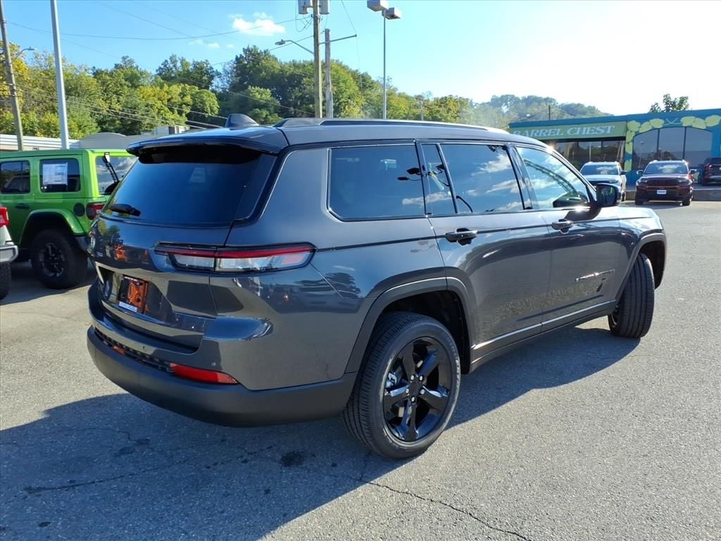 New 2025 Jeep Grand Cherokee L ALTITUDE X 4X4 Sport Utility