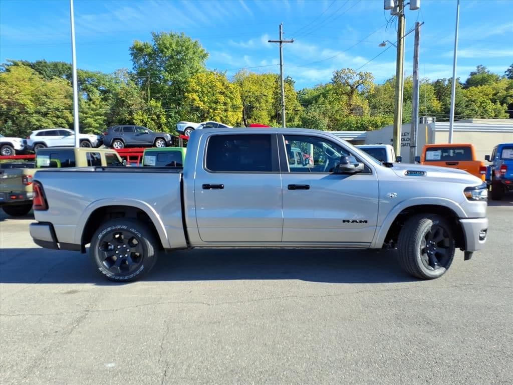 New 2026 Ram 1500 BIG HORN CREW CAB 4X4 5'7 BOX Pickup