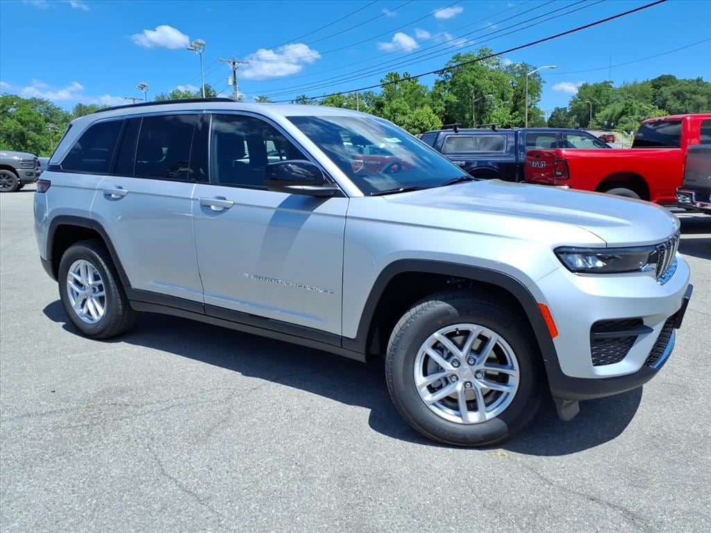 New 2026 Jeep Grand Cherokee LAREDO X 4X4 Sport Utility
