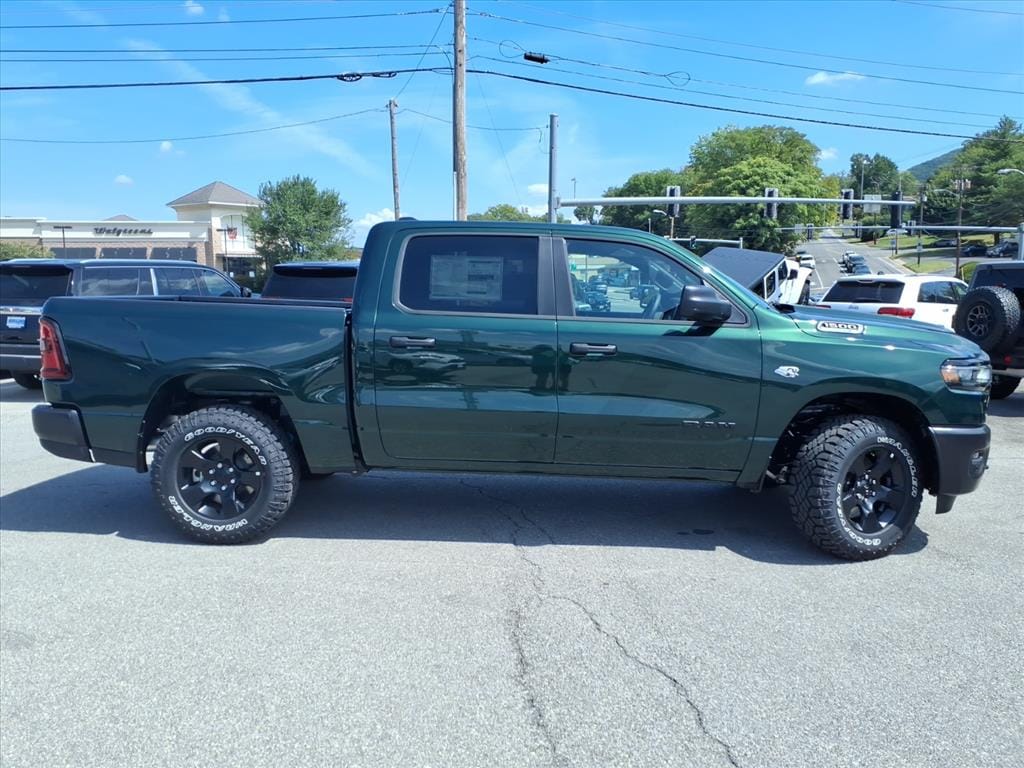 New 2026 Ram 1500 WARLOCK CREW CAB 4X4 5'7 BOX Pickup