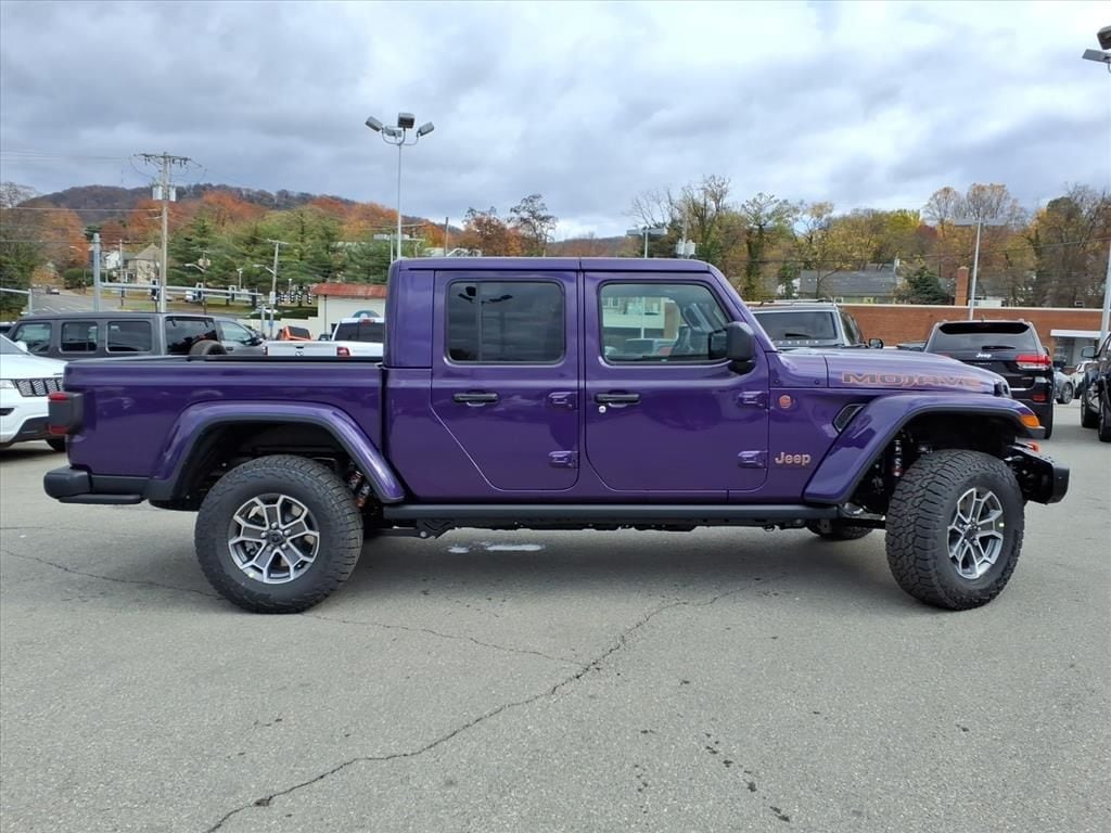 New 2026 Jeep Gladiator MOJAVE X 4X4 Pickup