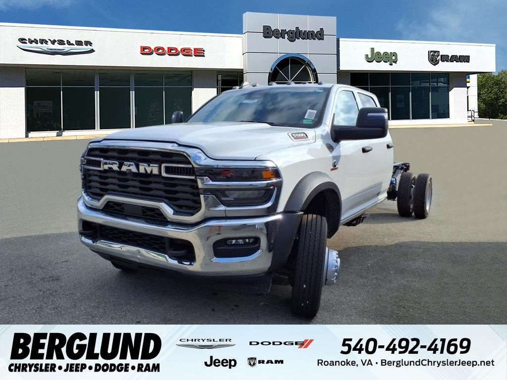 New 2025 Ram 5500 Chassis Cab 5500 TRADESMAN CHASSIS CREW CAB 4X4 84' CA Pickup