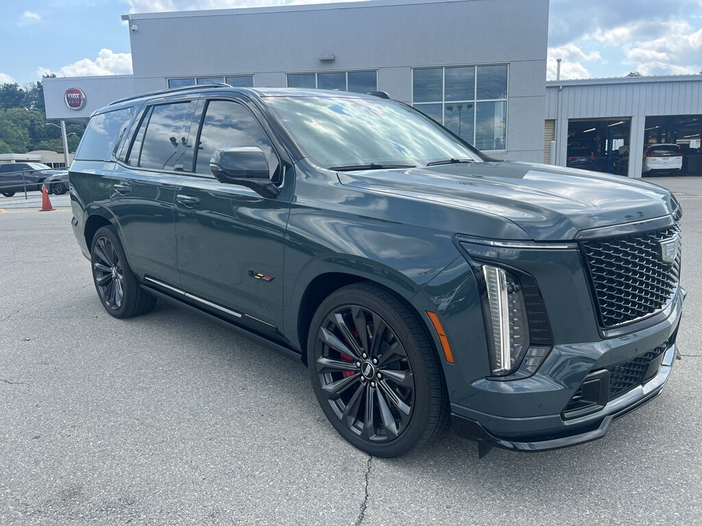 Used 2025 Cadillac Escalade AWD V-Series Sport Utility