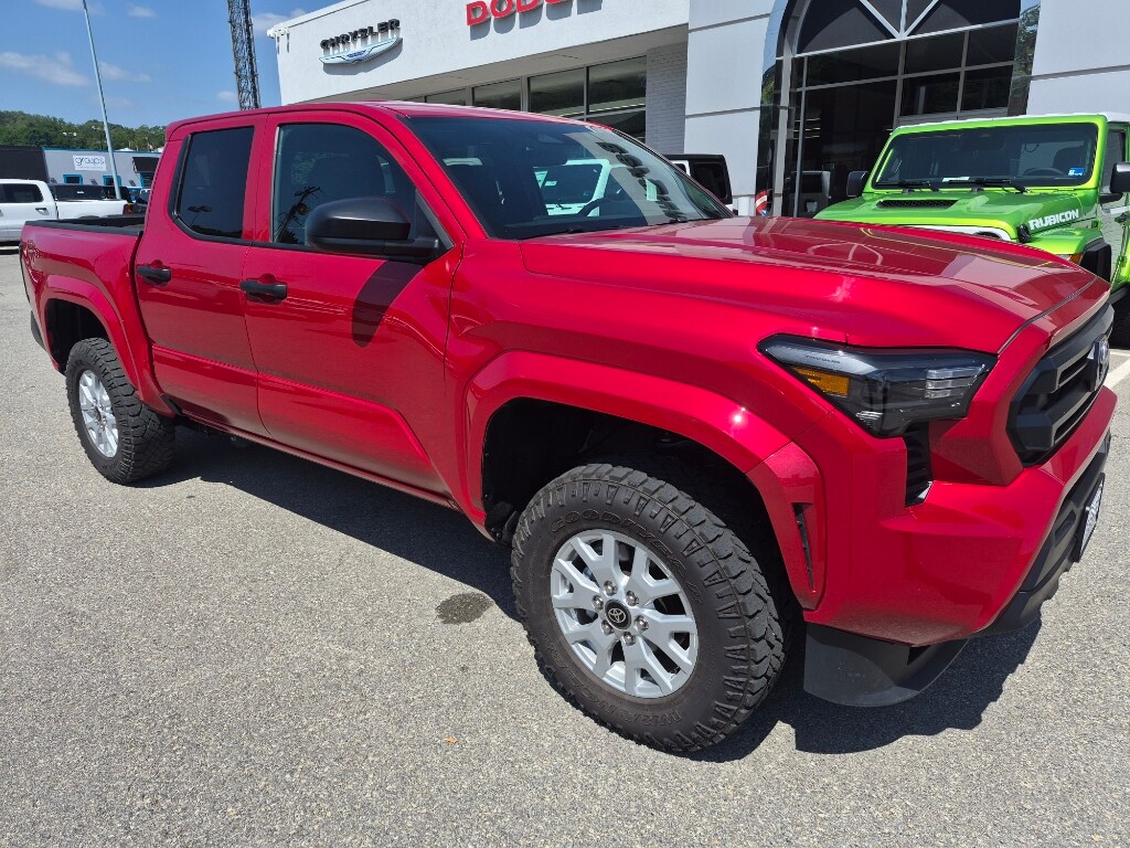 Used 2025 Toyota Tacoma SR Double Cab