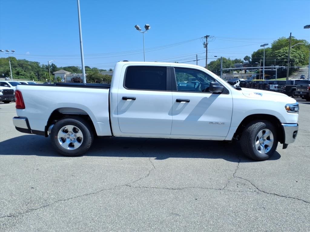 New 2026 Ram 1500 TRADESMAN CREW CAB 4X4 5'7 BOX Pickup