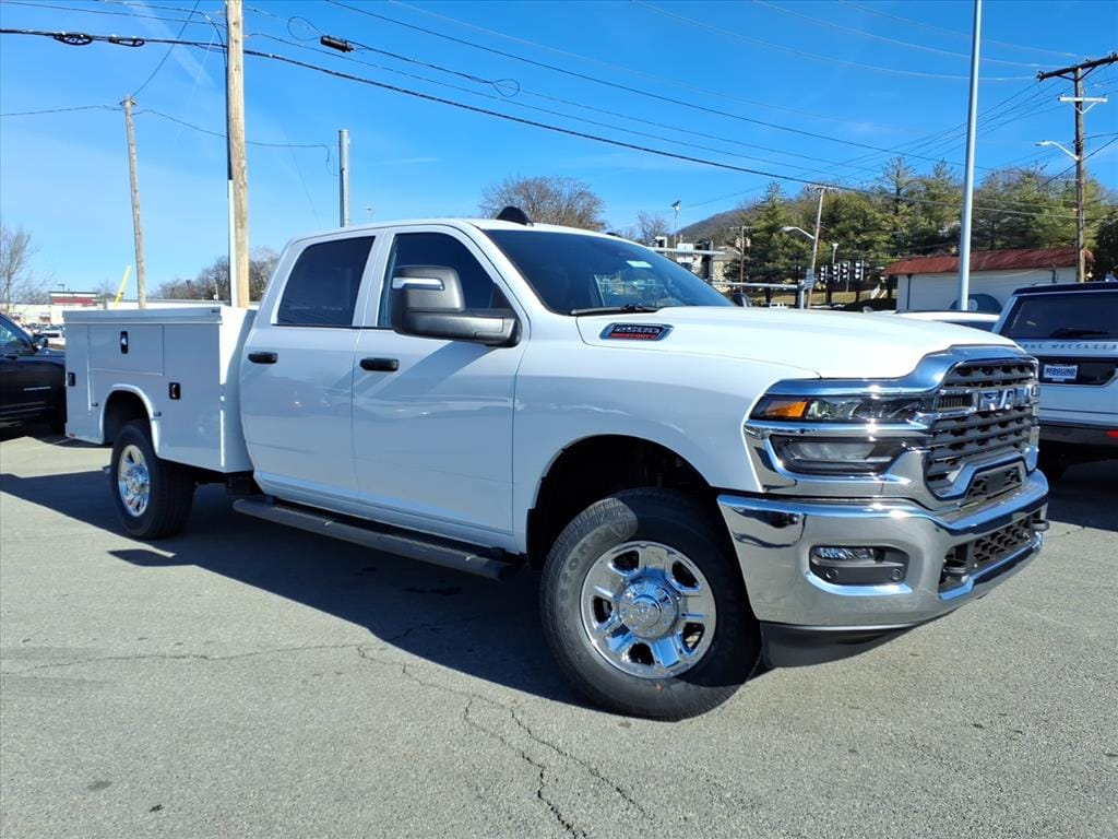 New 2026 Ram 2500 TRADESMAN CREW CAB 4X4 8' BOX Pickup
