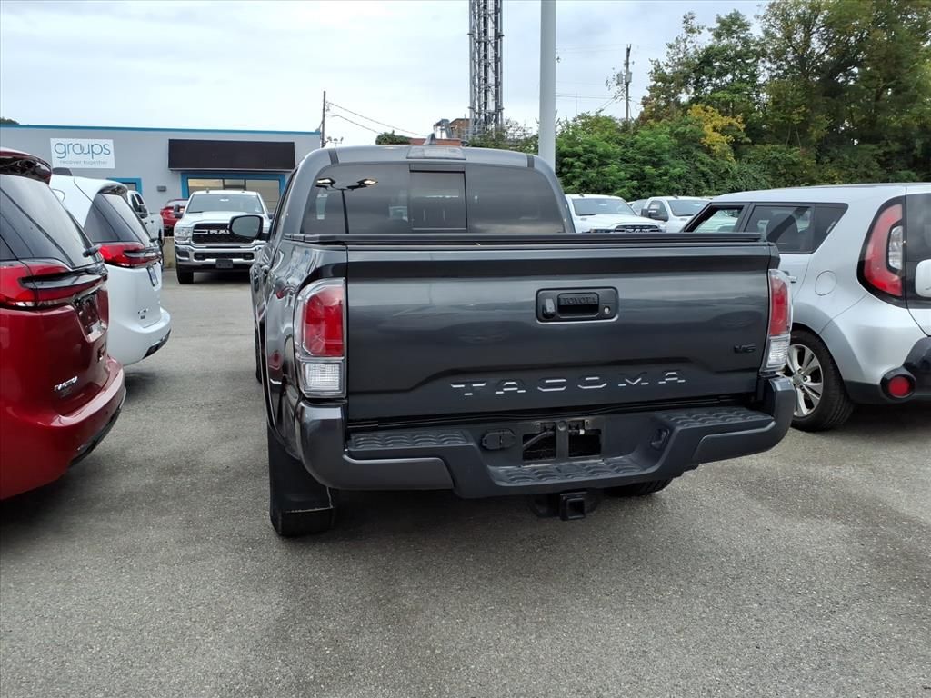 2022 Toyota Tacoma TRD Sport Double Cab photo 4