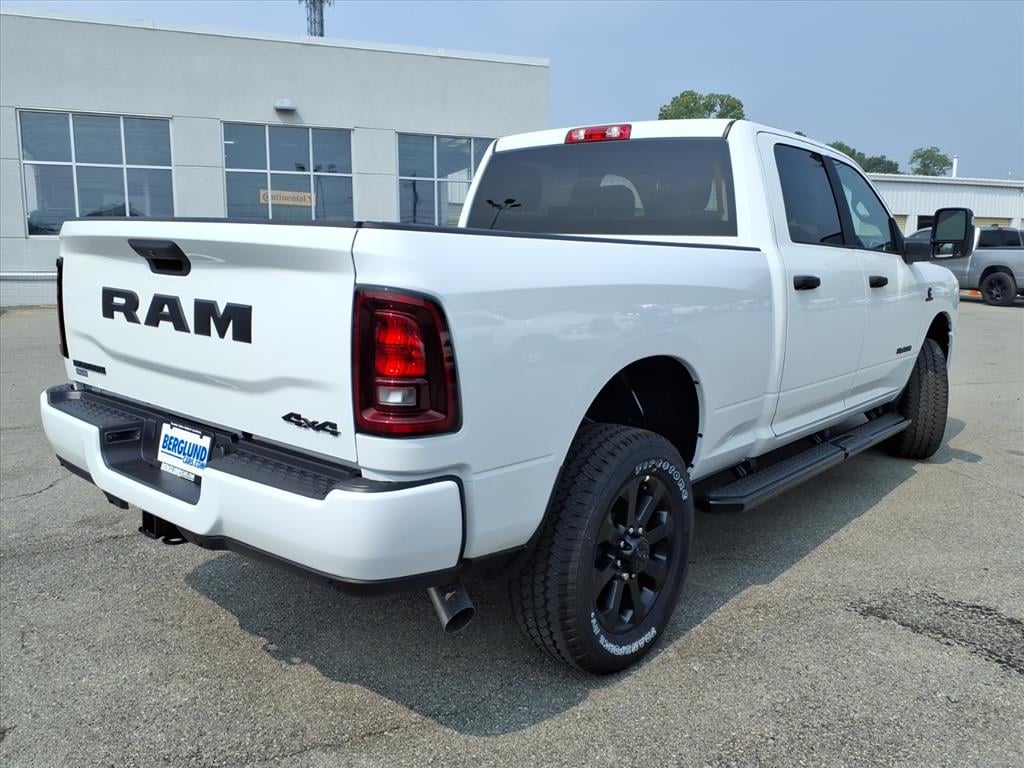 New 2026 Ram 2500 BIG HORN CREW CAB 4X4 6'4 BOX Pickup