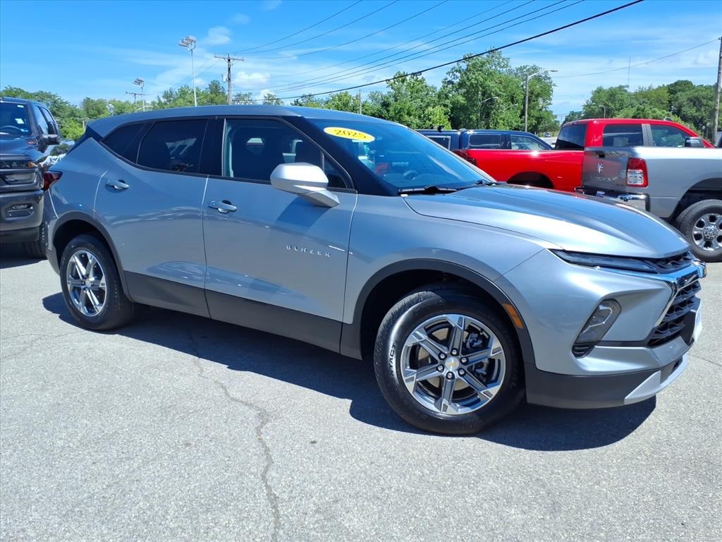 Used 2025 Chevrolet Blazer LT Sport Utility