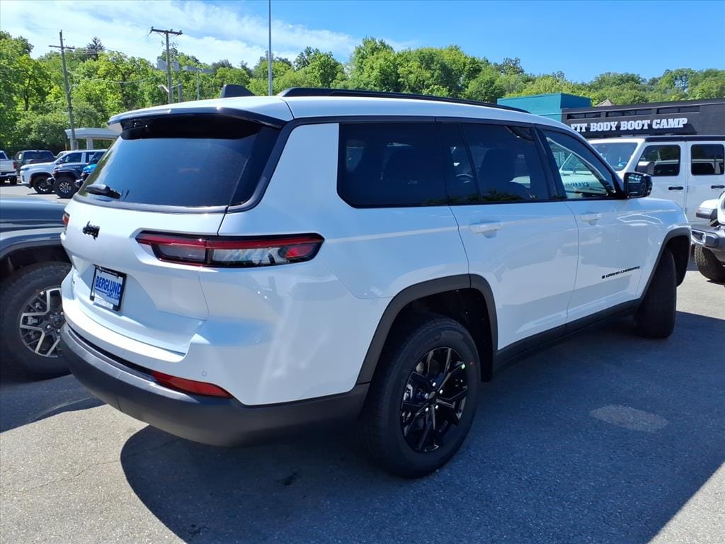 New 2026 Jeep Grand Cherokee L LAREDO ALTITUDE 4X4 Sport Utility