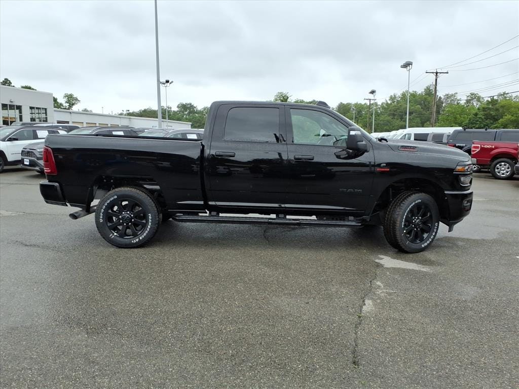 New 2026 Ram 2500 BIG HORN CREW CAB 4X4 6'4 BOX Pickup