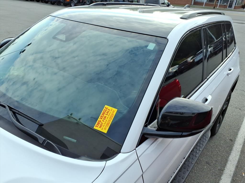 2023 Jeep Grand Cherokee Limited photo 4