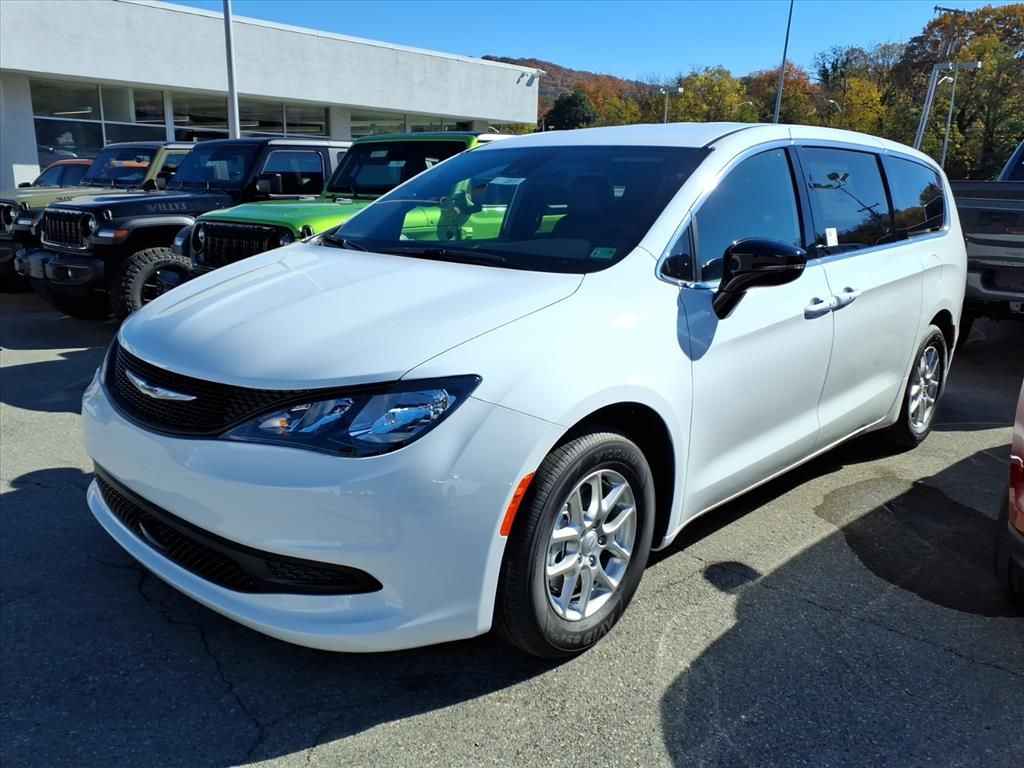 2026 Chrysler Voyager LX photo 2