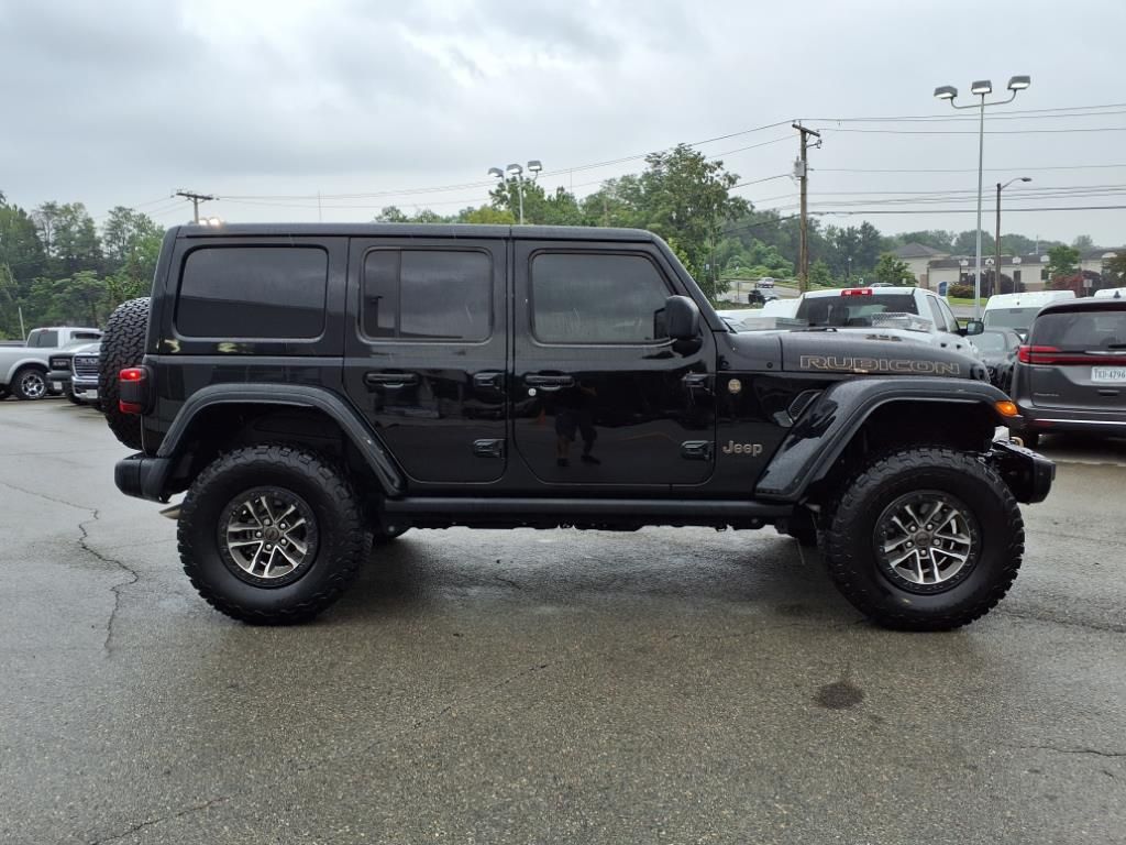2024 Jeep Wrangler Rubicon 392 Sport photo 3