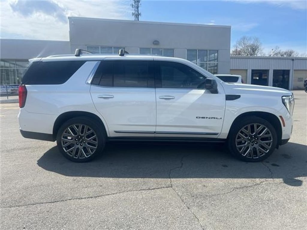 Used 2025 GMC Yukon Denali Ultimate SUV