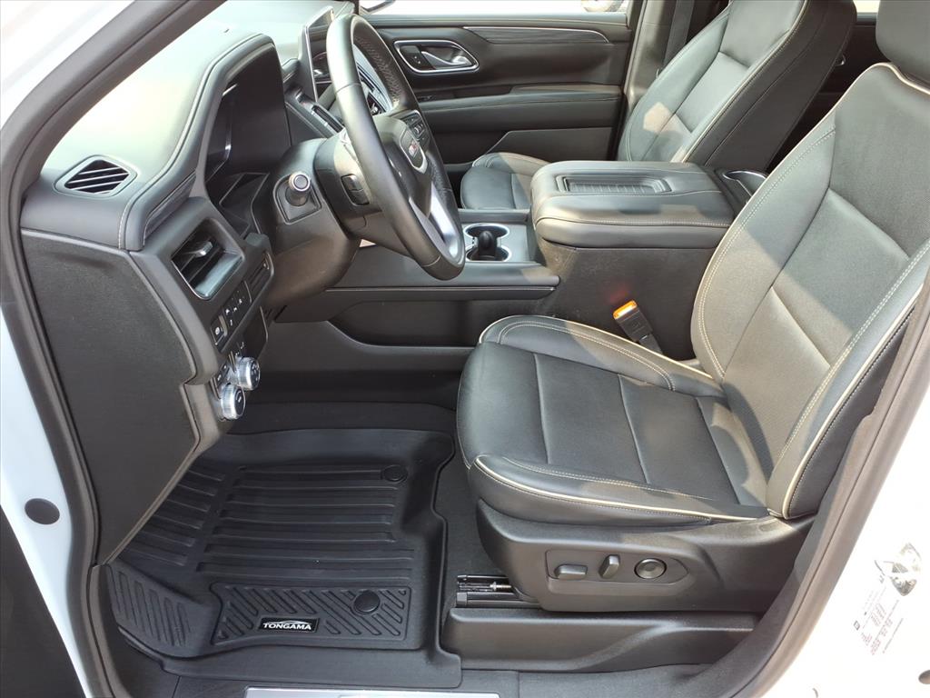 2024 GMC Yukon SLT - Photo 11