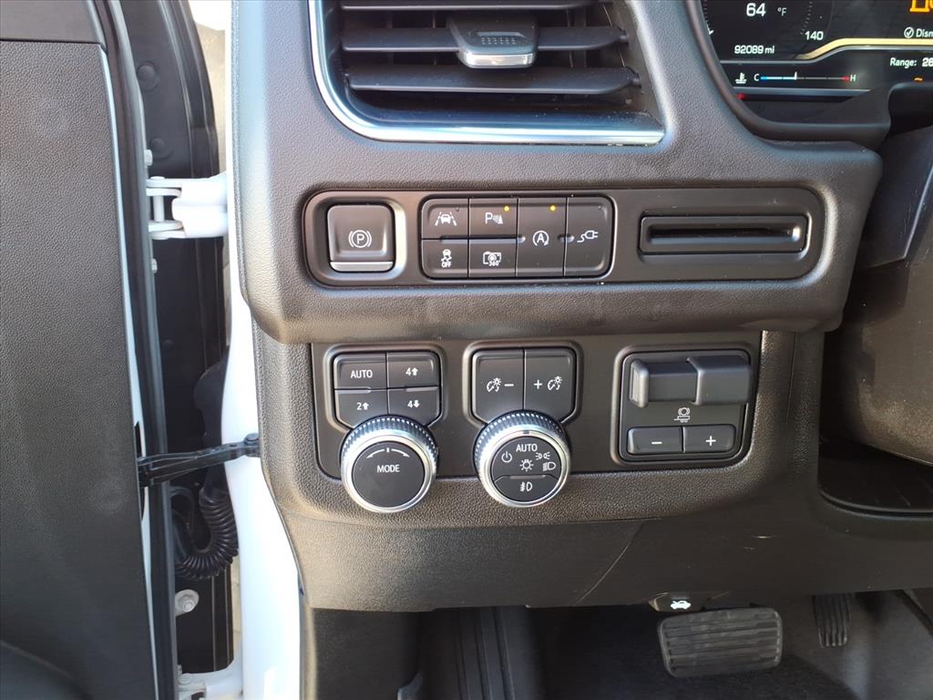 2022 GMC Yukon SLT - Photo 18