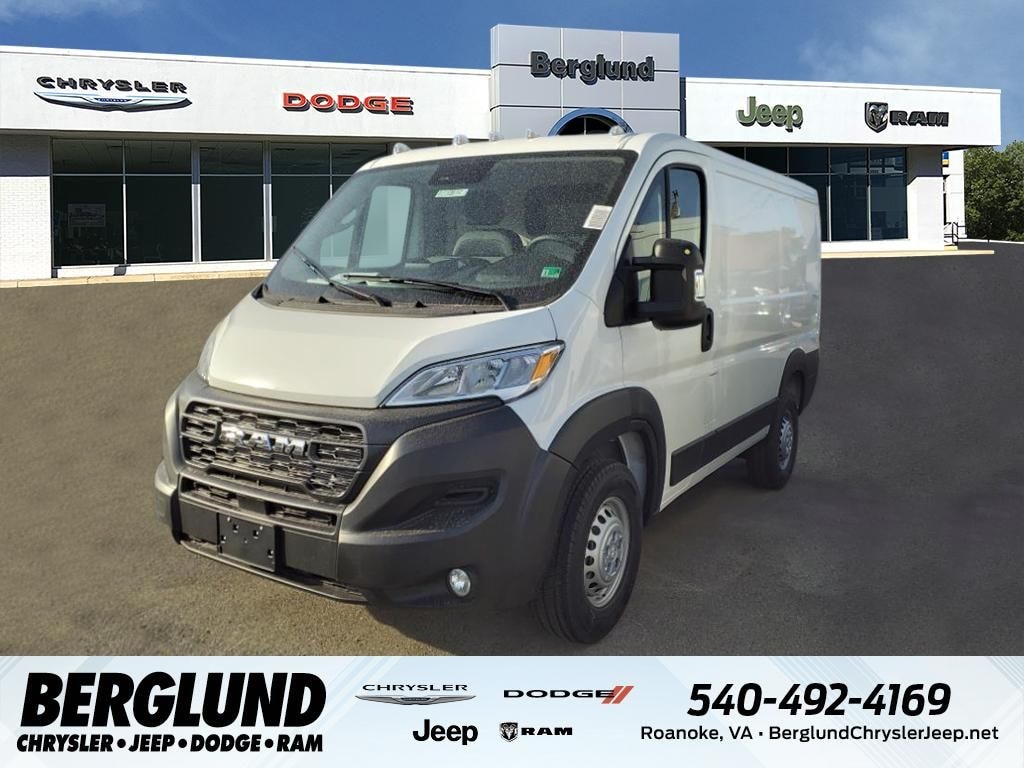 New 2025 Ram ProMaster PROMASTER 1500 TRADESMAN CARGO VAN LOW ROOF 118' W Cargo Van