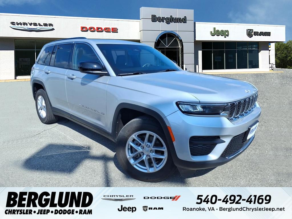 Used 2024 Jeep Grand Cherokee Laredo X Sport Utility