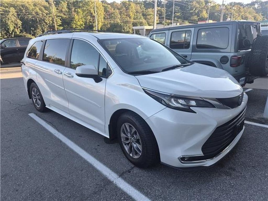 2023 Toyota Sienna